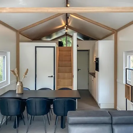 Stunning In With Wifi * Putten